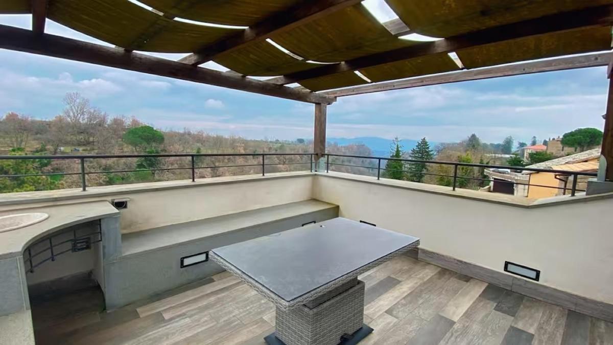 Epic Rooftop Terrace Overlooking Civita Valley Bagnoregio Exterior photo